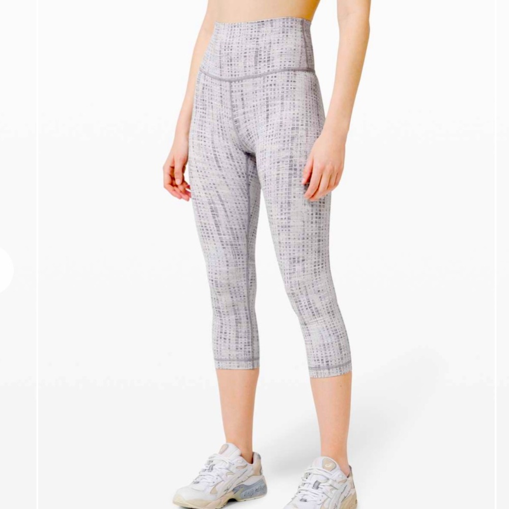 Lululemon Cropped Pants